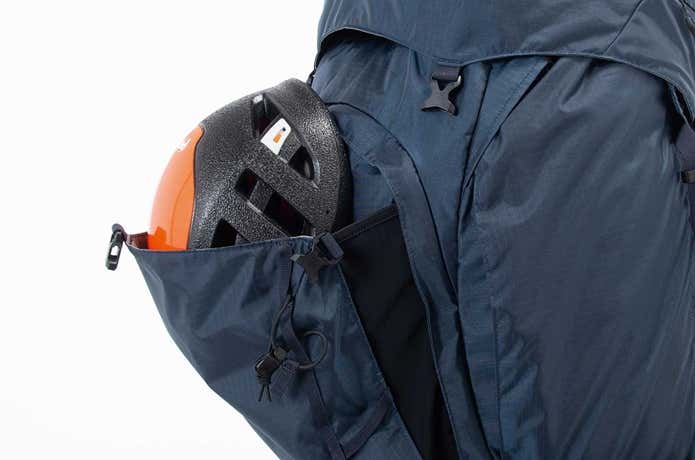 ヘルメットなどの収納性