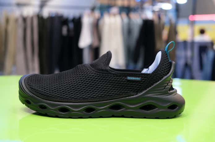 XShelter 暑熱β サマーモック ミッドソール