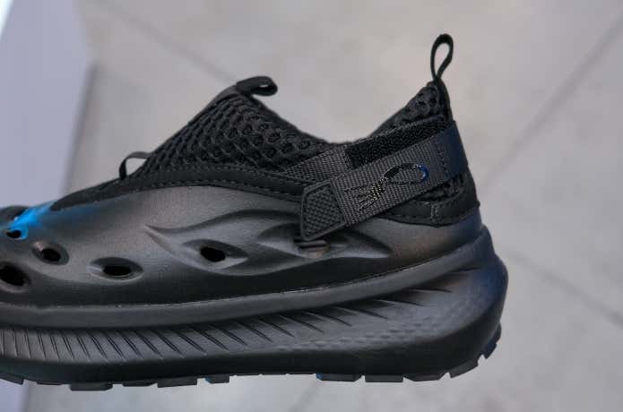 バウンスサマーブレイク かかとの面ファスナー