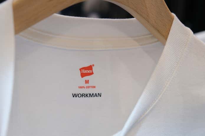 肌の不快感を軽減するタグレス仕様