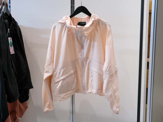 XShelter 暑熱α フードブルゾン