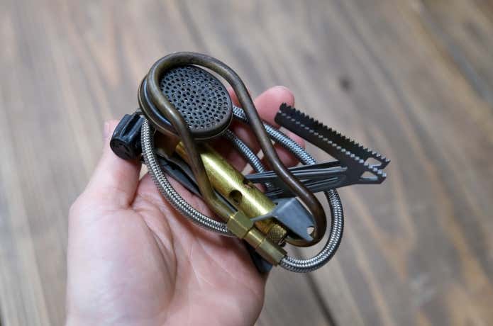 手のひらサイズに収納したバーナー