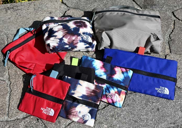 「ザ・ノース・フェイス」のビルビーポーチ