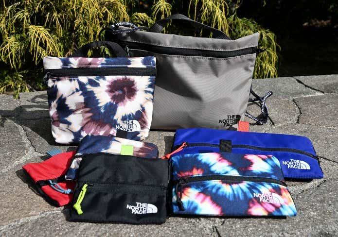 「ザ・ノース・フェイス」のビルビーポーチ