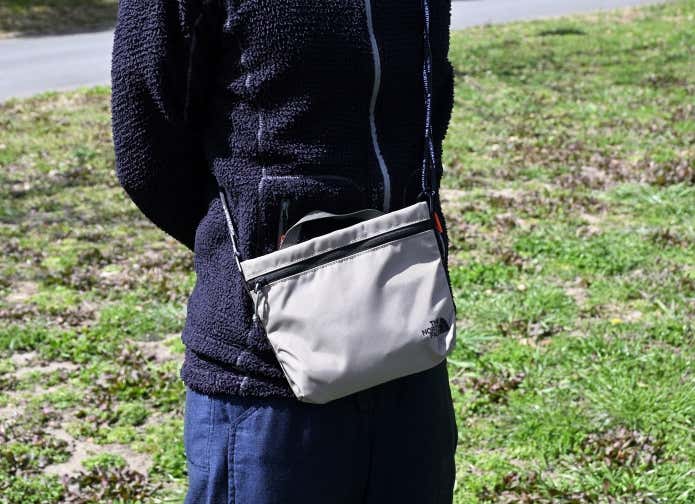 ビルビーポーチLとアイビーマルチパーパスランヤード