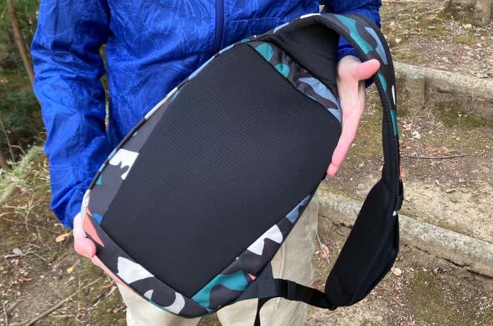 パタゴニア　アトムスリングのバックパネル