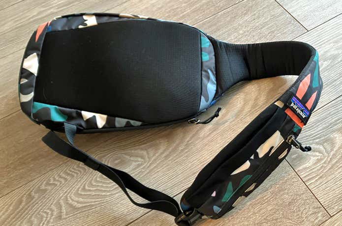 パタゴニア　アトムスリングの背面