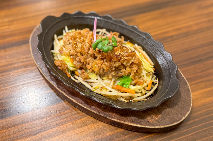 とん漬け鉄板焼き（豚バラみそ漬け）