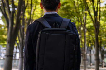 人気アウトドアブランドのビジネス対応リュック