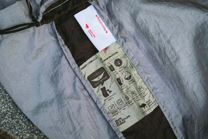 タフで扱いやすいパラシュート素材