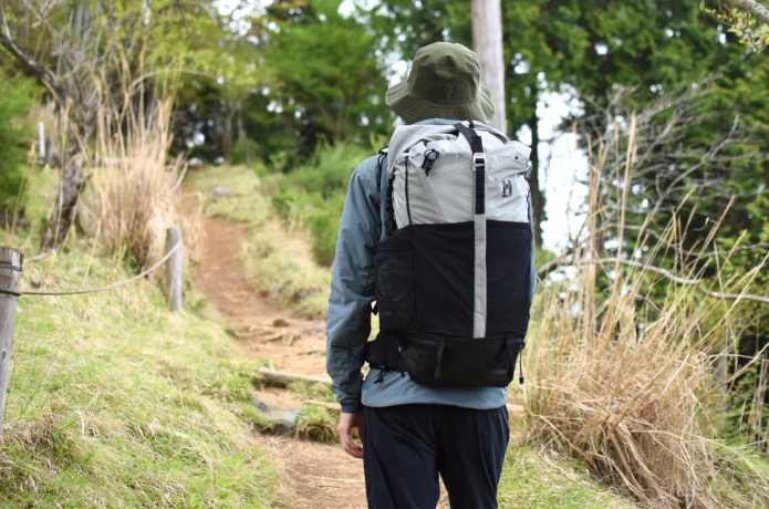 パルマラン35を使用する登山者