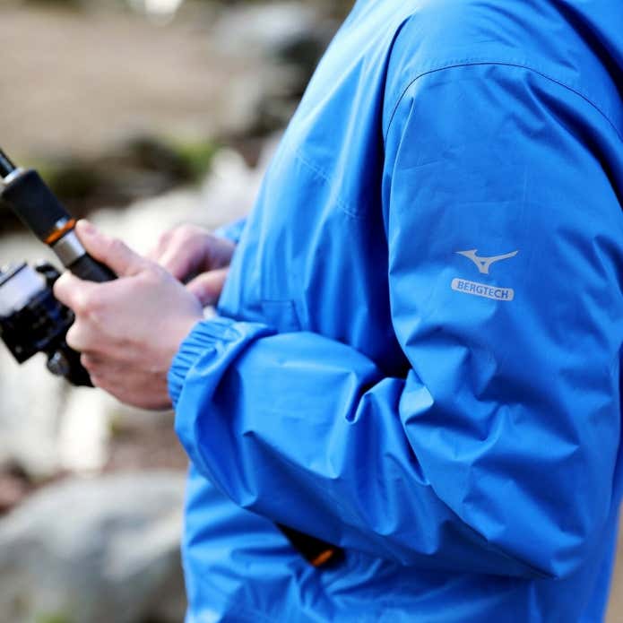 アウトドアで活躍するミズノのウェア