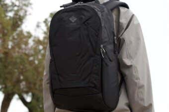 結局、こういうのが一番使える。GWの旅に馴染む“街見え”登山リュックが最大48%OFF