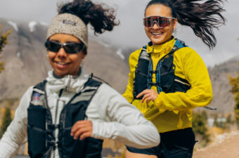 PINGORA（ピンゴーラ）の新発想ミニマルランニングベスト「Flow（フロウ）」