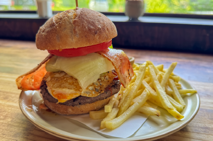 CAFE日升庵のバーガー