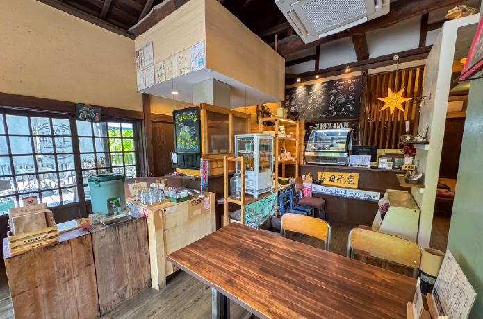 CAFE日升庵の内観