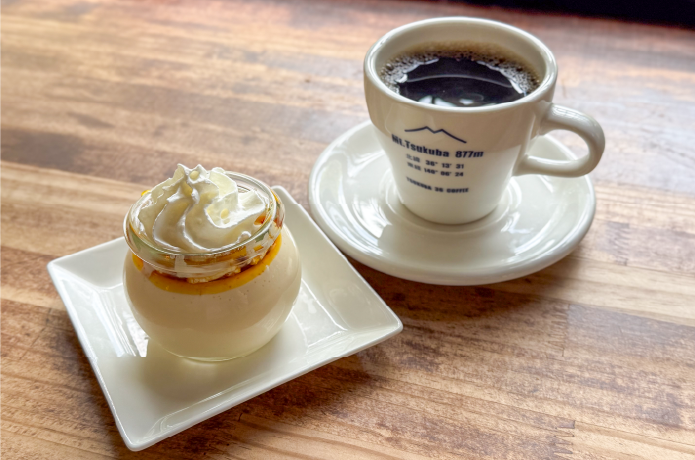CAFE日升庵のコーヒーとプリン