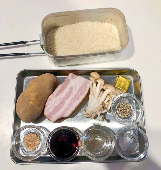 ジャガイモとベーコンのバター醤油　材料