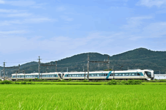 特急車両「リバティ」