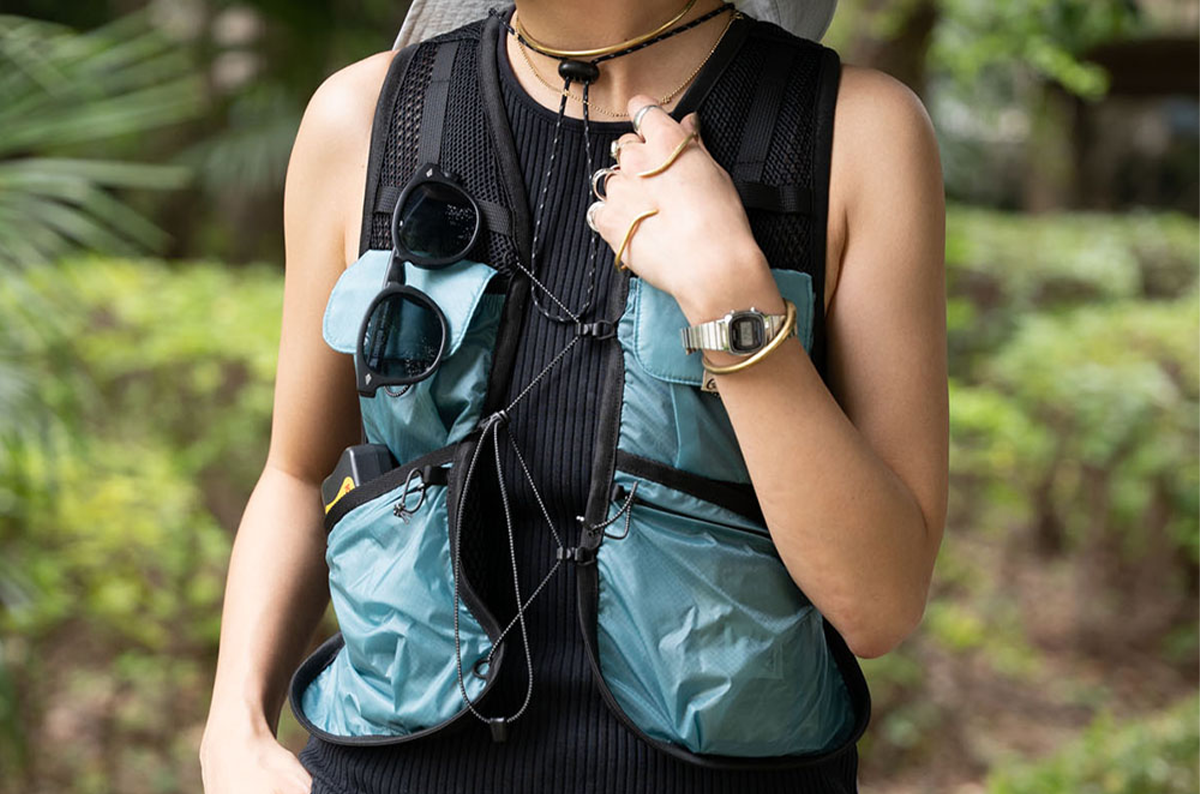 COBMASTER（コブマスター）の着るバックパック「HUMMING PACK VEST（ハミングパックベスト）」