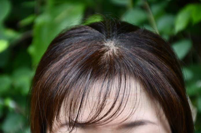 コードレスミニヘアアイロン CHI01を使用し前髪が整った状態
