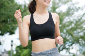 登山用の下着でサラッと快適に！選び方とメンズ・レディースのおすすめモデルを大公開