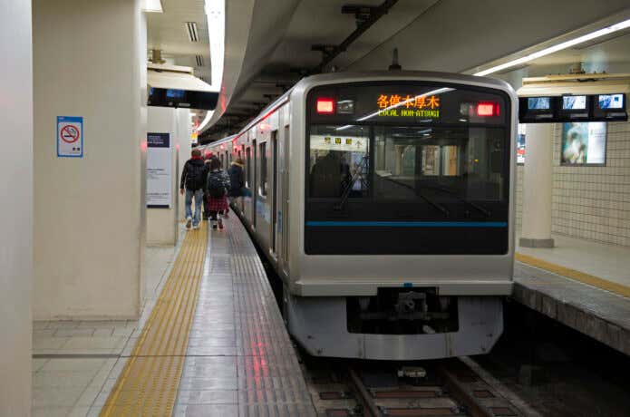 常に混雑している印象の小田急線