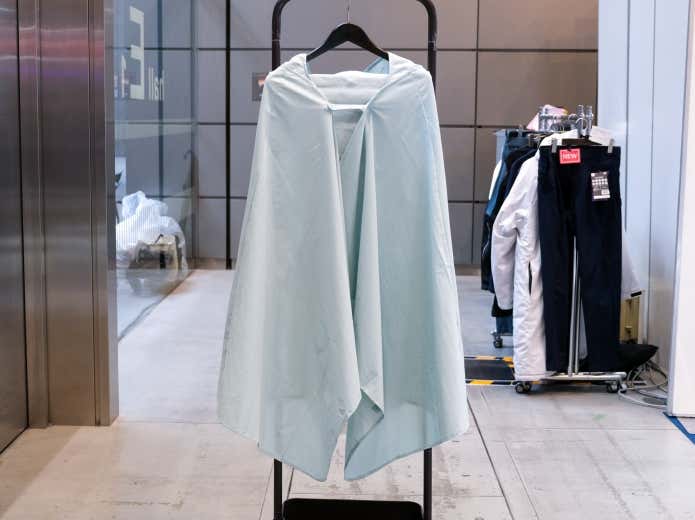 【2,500円】XShelter 快適断熱Σ ポンチョ(管理番号:17859)