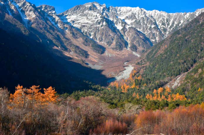前穂高岳・岳沢の紅葉