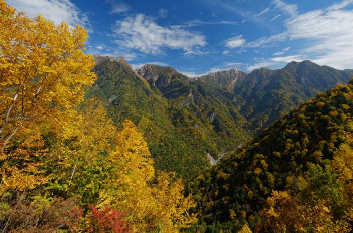 紅葉の甲斐駒ヶ岳