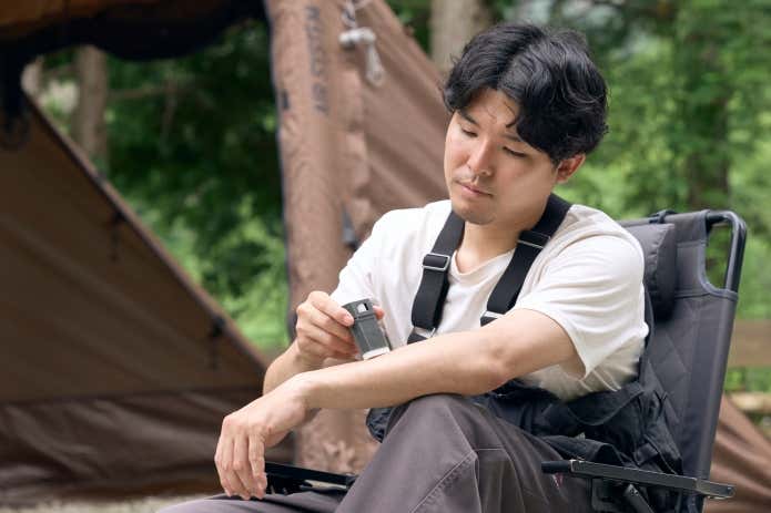 手を汚さず直塗りできるスティックタイプ