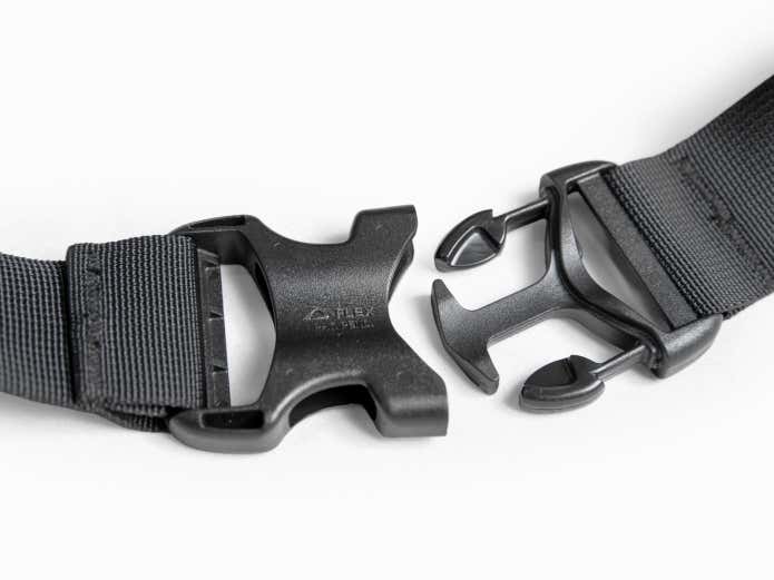 DURAFLEX®製を採用